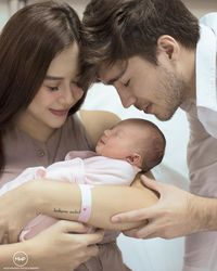 Keluarga Aura Kasih