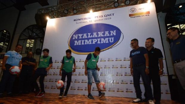 Cerita Pemain Muda Persebaya Sepulang Latihan di Man City