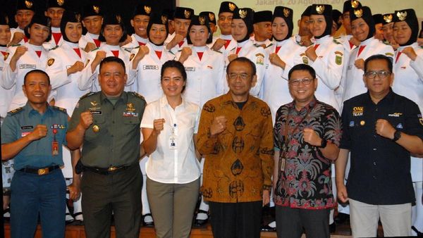 Paskibraka Nasional Kunjungi Museum Bank Mandiri