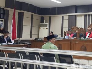 Terkena Kasus Suap, Bupati Jepara Mengaku Minta Bantuan Jokowi Terkena Kasus Suap, Bupati Jepara Mengaku Minta Bantuan Jokowi