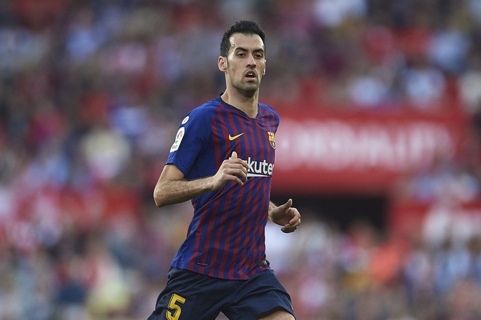 Busquets SEVILLE, SPAIN - FEBRUARY 23: Sergio Busquets of FC Barcelona looks on during the La Liga match between Sevilla FC and FC Barcelona at Estadio Ramon Sanchez Pizjuan on February 23, 2019 in Seville, Spain. (Photo by Aitor Alcalde/Getty Images)