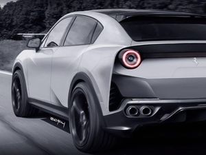 Desain Mobil Ferrari saat Lahirkan Mobil Keluarga Nih! Desain Mobil Ferrari saat Lahirkan Mobil Keluarga Nih!
