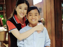 Sarwendah Sempat Kesulitan Komunikasi dengan Betrand Peto