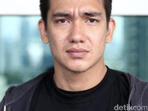 Eksklusif! Adipati Dolken Ditempa Perjalanan Hidup Eksklusif! Adipati Dolken Ditempa Perjalanan Hidup
