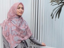 Rezky Aditya Foto Bareng Citra Kirana dan Ibunya, Lampu Hijau?