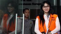 Bupati Nonaktif Talaud Umbar Senyum Usai Diperiksa KPK
