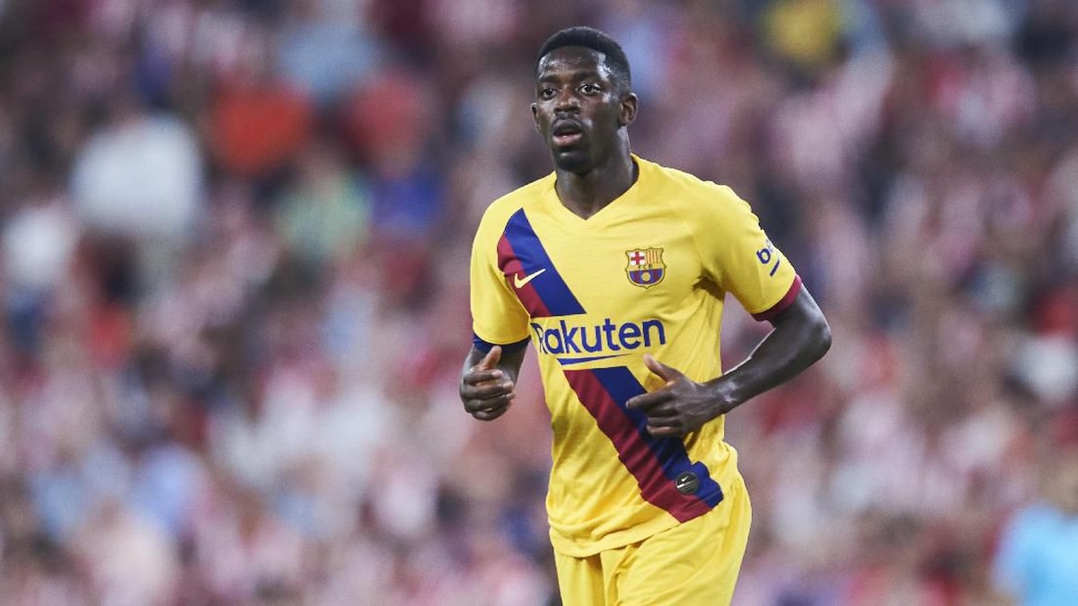 Ousmane Dembele dibujuk Ernesto Valverde dan Eric Abidal agar mau dipinjamkan Barcelona. (Foto: Juan Manuel Serrano Arce / Getty Images)