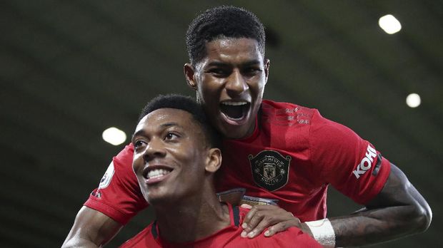 Solskjaer Mulai Frustrasi dengan Rashford dan Martial di MU