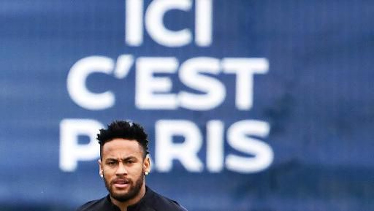Paris Saint-Germain kabarnya menolak upaya Barcelona meminjam Neymar. (Foto: FRANCK FIFE / AFP)