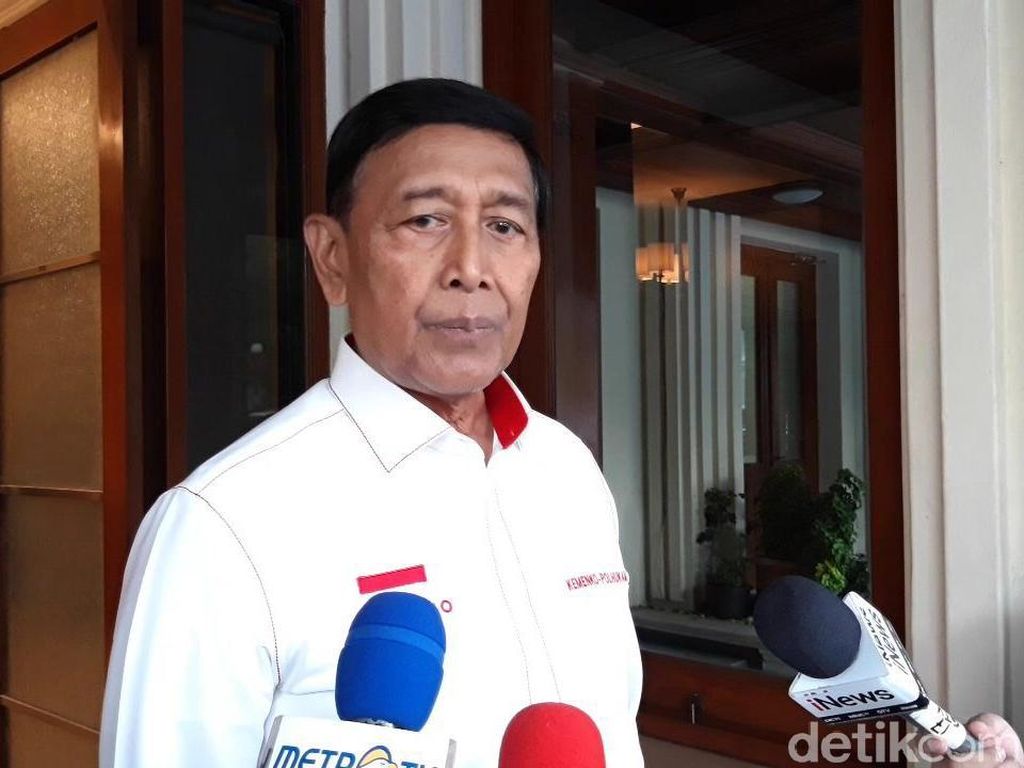 Selesai Jalani Operasi 3 Jam, Wiranto Masuk ICU Selesai Jalani Operasi 3 Jam, Wiranto Masuk ICU