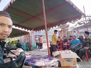 Ketua PAC Fatayat Blitar Tewas Tertabrak Saat Latihan Gerak Jalan Agustusan Ketua PAC Fatayat Blitar Tewas Tertabrak Saat Latihan Gerak Jalan Agustusan