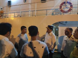 Menhub Cek Kapal Ternak & Perintis di Pelabuhan Tenau Kupang