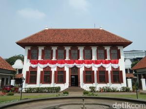Wisata Sejarah Vintage ke Gedung Lama Arsip Nasional RI