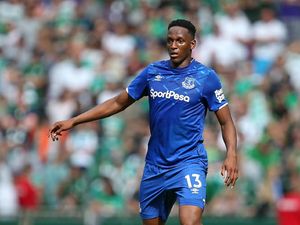 Penampilan Terbaik Yerry Mina di Everton, Bukan Barcelona