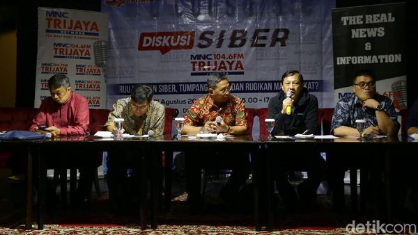 Diskusi RUU Keamanan dan Pertahanan Siber
