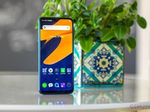 Realme Q Dirilis, Bawa 4 Kamera Harga Rp 1,9 Juta Realme Q Dirilis, Bawa 4 Kamera Harga Rp 1,9 Juta