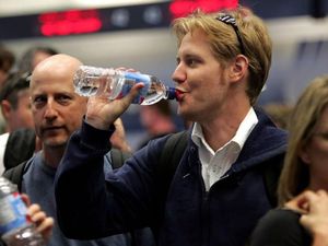 Mulai Sekarang, Bandara Ini Tak Jual Botol Plastik Mulai Sekarang, Bandara Ini Tak Jual Botol Plastik