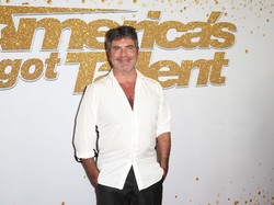 Kematian Liam Payne Bikin Hati Simon Cowell Berantakan