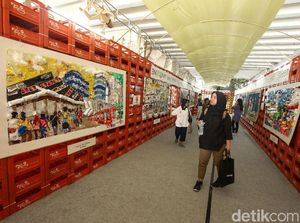 Keren! Instalasi Seni dari Barang Bekas Hiasi Terowongan Kendal Keren! Instalasi Seni dari Barang Bekas Hiasi Terowongan Kendal