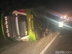 Kecelakaan Bus di Tol Tangerang-Merak, 4 Orang Tewas