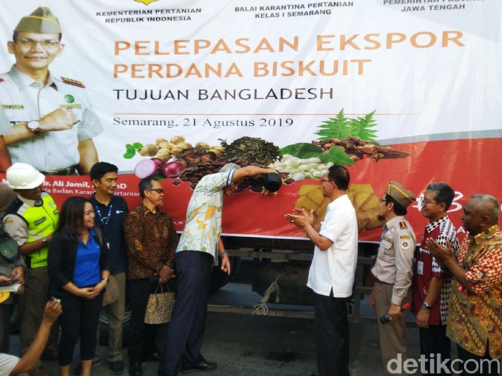 Perdana! Biskuit Gandum Asal Sragen Diekspor ke Bangladesh Perdana! Biskuit Gandum Asal Sragen Diekspor ke Bangladesh