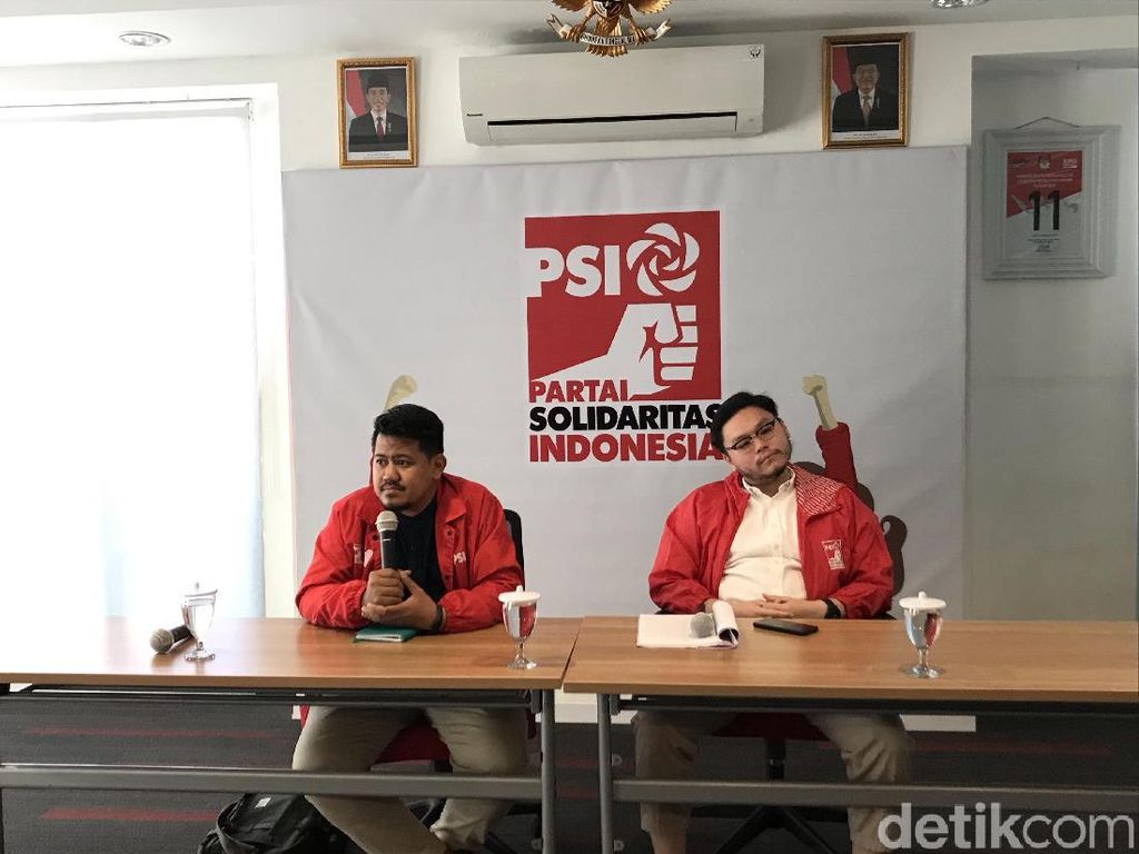 PSI Tolak Pin Emas untuk DPRD Jakarta