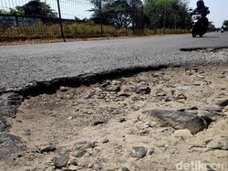 Pemprov Sumsel Kebut Perbaikan Jalan Rusak Jelang Akhir Tahun