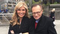 22 Tahun Menikah, Penyiar Larry King Ceraikan Istri Ke-7