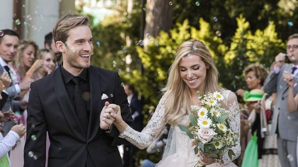 Foto: Momen Romantis Pernikahan YouTuber Terkaya PiewDiePie dan Marzia