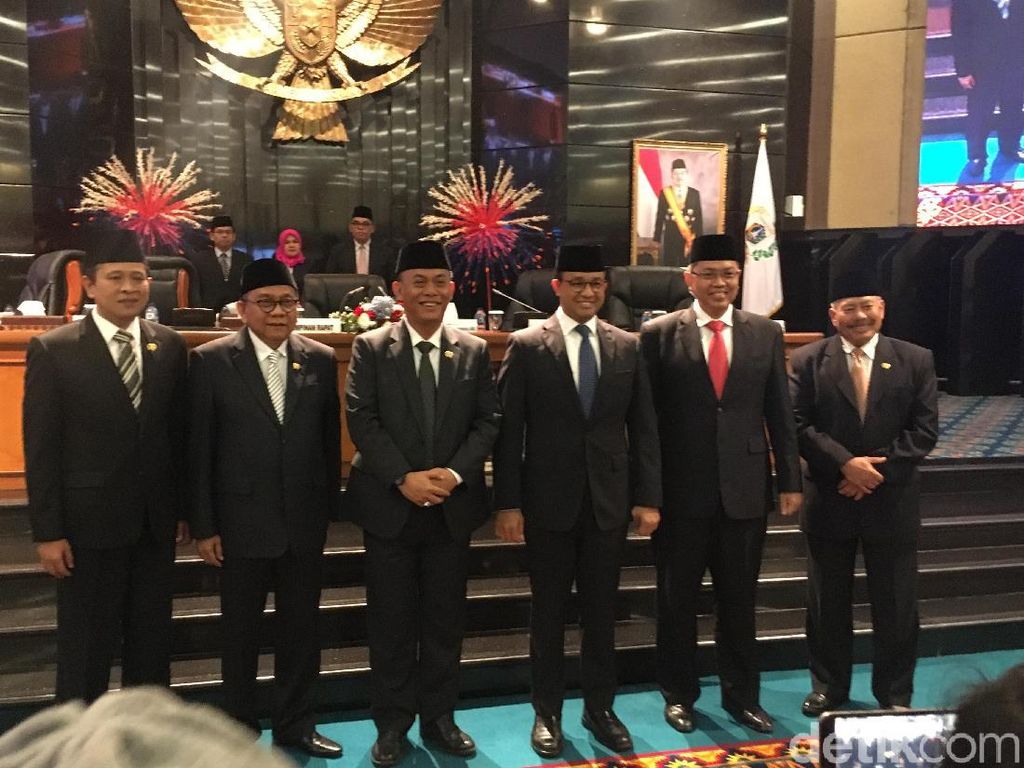 Anies ke Anggota DPRD Baru: Tingkatkan Kehadiran, Kunker Perlu Dikaji Anies ke Anggota DPRD Baru: Tingkatkan Kehadiran, Kunker Perlu Dikaji