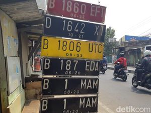 Polda Metro Pastikan Anggotanya Bisa Bedakan Pelat Nopol Resmi dengan Palsu Polda Metro Pastikan Anggotanya Bisa Bedakan Pelat Nopol Resmi dengan Palsu