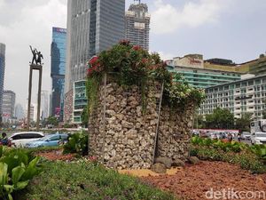 Cerita Bundaran HI: Habis Bambu, Terbitlah Ornamen Batu Cerita Bundaran HI: Habis Bambu, Terbitlah Ornamen Batu