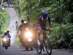Pebalap Terengganu Cycling Team Malaysia Jawarai Etape 4 Tour dIndonesia