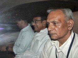 Penangkapan Eks Menkeu India Terkait Kasus Korupsi Berlangsung Dramatis