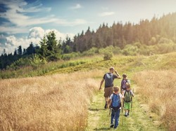 3 Rekomendasi Tempat Hiking dan Camping di Bandung