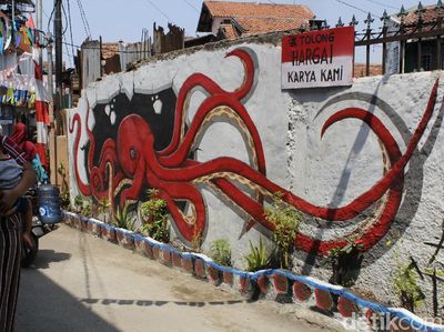 Foto: Libur Akhir Pekan ke Gang Mural di Cimahi
