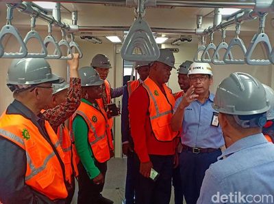INKA Ajak Perwakilan Afrika ke Pabrik Kereta di Madiun