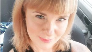 Cantiknya Deretan Ibu Awet Muda yang Dipamerkan Anaknya di Media Sosial