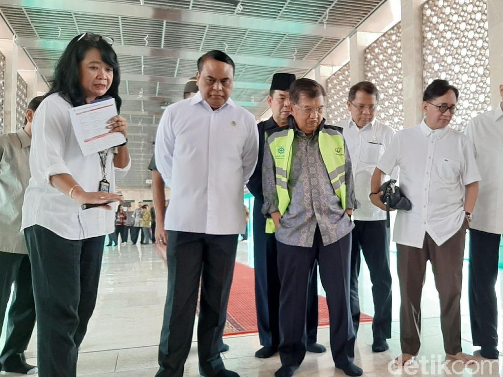 JK dan Menag Lukman Tinjau Renovasi Masjid Istiqlal JK dan Menag Lukman Tinjau Renovasi Masjid Istiqlal