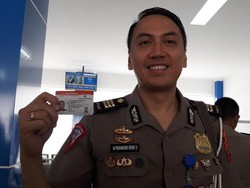 Bayar Tol Nantinya Tinggal Tempel SIM