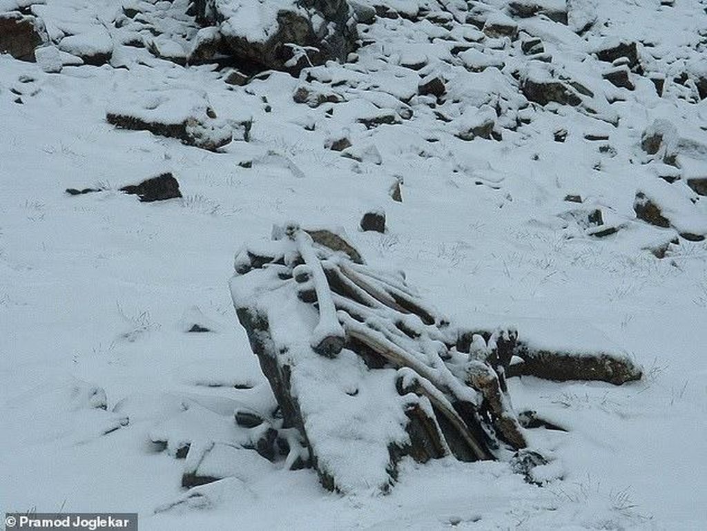 Misteri Danau Tengkorak di Himalaya yang Belum Terpecahkan Misteri Danau Tengkorak di Himalaya yang Belum Terpecahkan