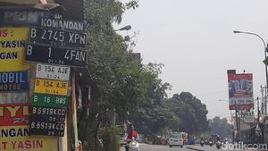 Pelat Nomor Pinggir Jalan Kerap Jadi Pilihan