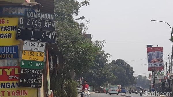 Pelat Nomor Pinggir Jalan Kerap Jadi Pilihan
