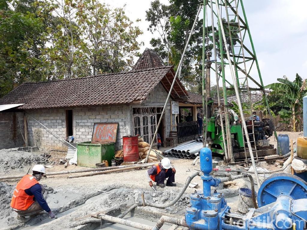 Ada Sumur Bor, Warga Gunungkidul Bisa Nikmati Air Bersih Ada Sumur Bor, Warga Gunungkidul Bisa Nikmati Air Bersih