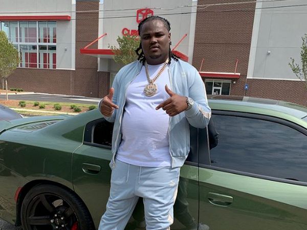Mobil Dihujani Tembakan, Rapper Ini Kehilangan Nyawa Manajernya
