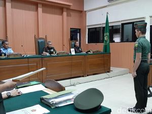 Prada Deri Dituntut Bui Seumur Hidup, Ibu Fera: Ortunya Juga Harus Diproses Prada Deri Dituntut Bui Seumur Hidup, Ibu Fera: Ortunya Juga Harus Diproses