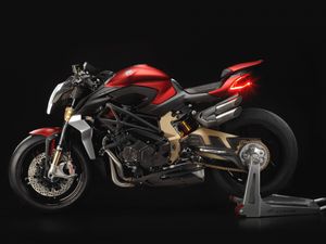 MV Agusta Brutale 1000 Makin Kece! MV Agusta Brutale 1000 Makin Kece!