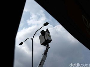 Lampu Jalan di Bekasi Diganti LED