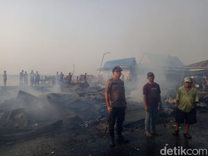 Puluhan Ruko dan Ratusan Kios di Tembilahan Riau Ludes Terbakar Puluhan Ruko dan Ratusan Kios di Tembilahan Riau Ludes Terbakar