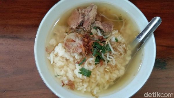 Foto: Cicipi Soto Favorit Jokowi